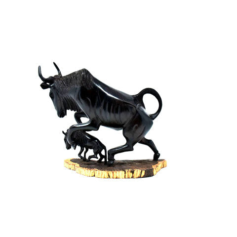 Wildebeest with Baby Sculpture 02-1