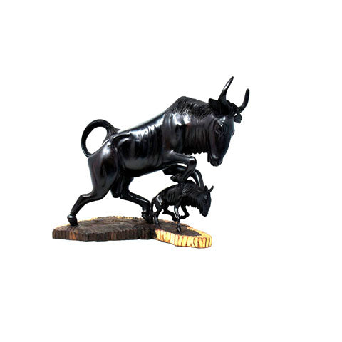 Wildebeest with Baby Sculpture 02-0